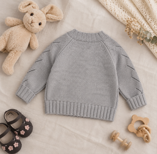 Cardigan Marguerite en tricot gris pour fille – Automne-Hiver