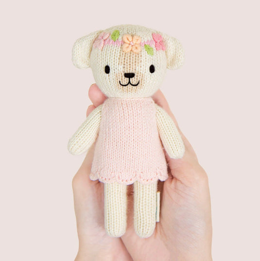 Peluche avec jolie boîte - tiny prime 6" - Charlotte le chien - Cuddle + Kind