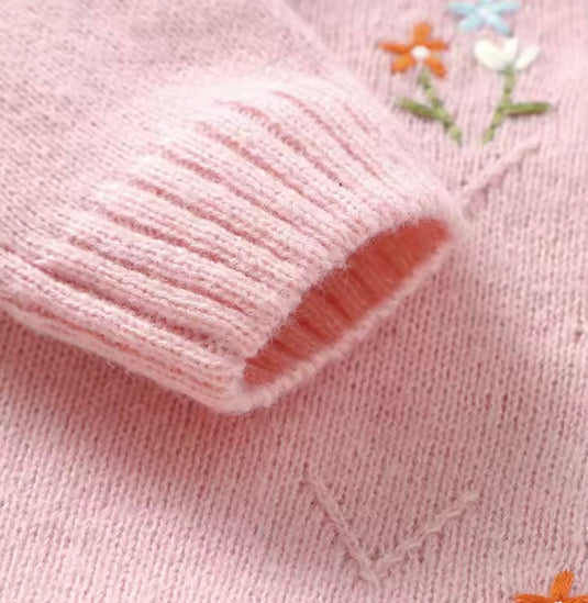 Combinaison bébé fille en tricot rose à broderies florales - Pré-commande