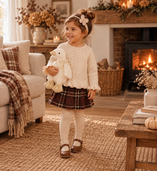 Chandail fille en tricot ivoire avec torsades – Automne-Hiver