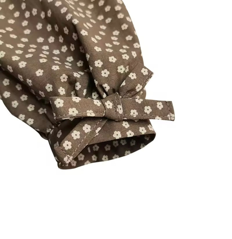 Chargez l&#39;image dans la visionneuse de la galerie, Robe bébé fille fleurie d’automne – Modèle Kali en coton doux et élégant
