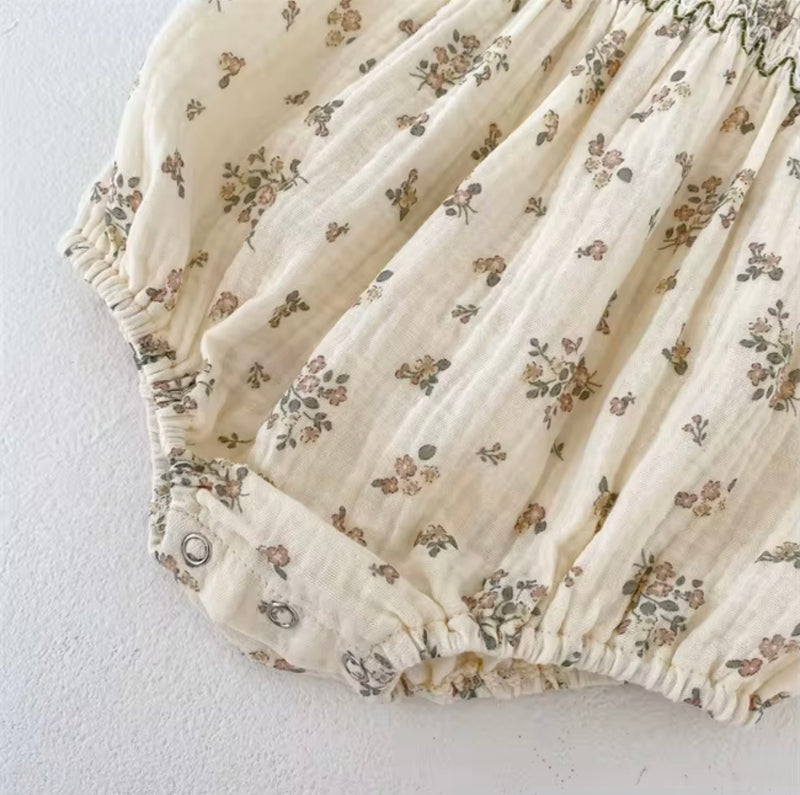 Load image into Gallery viewer, Baby girl floral romper in honeycomb cotton
