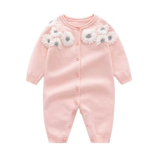 Barboteuse bébé fille en tricot de coton rose brodé motif floral avec bonnet – Kali