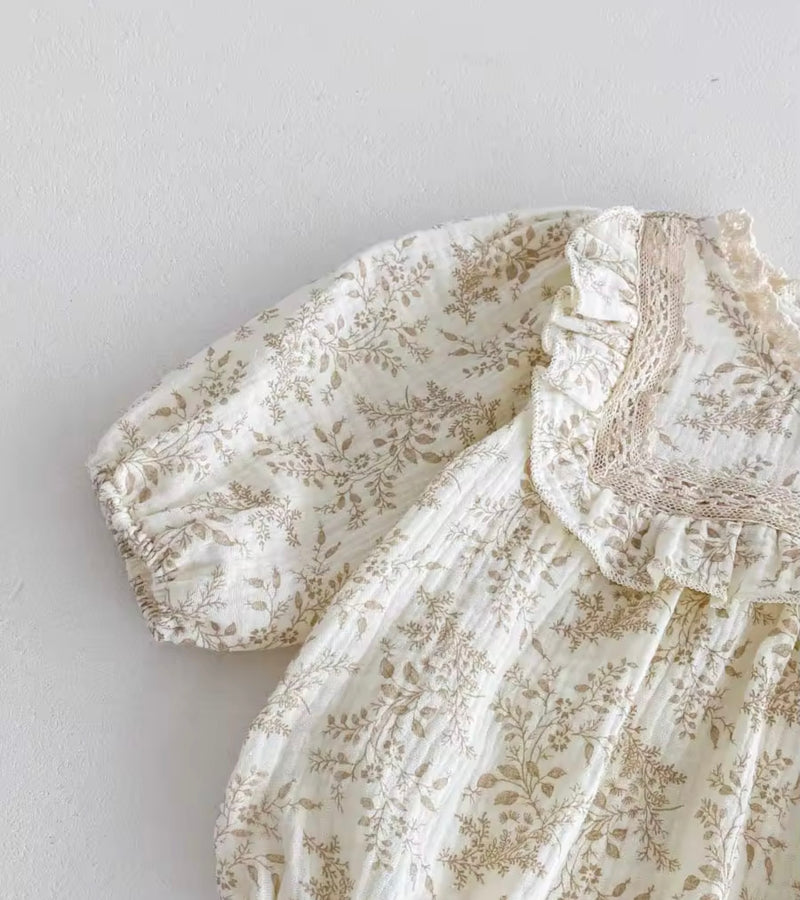 Chargez l'image dans la visionneuse de la galerie, Barboteuse bébé fille Liberty beige en coton doux
