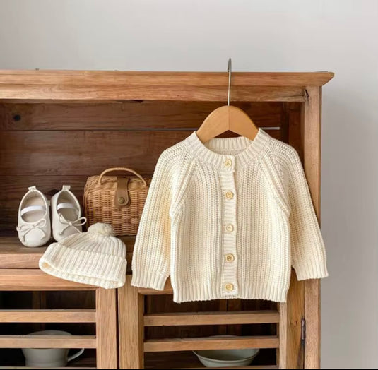 Cardigan bébé en tricot doux – Kali