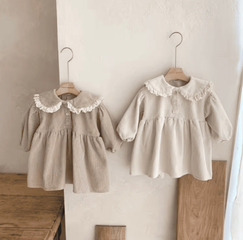 Chargez l&#39;image dans la visionneuse de la galerie, Robe fille deux tons – Modèle Kali en coton doux, style élégant
