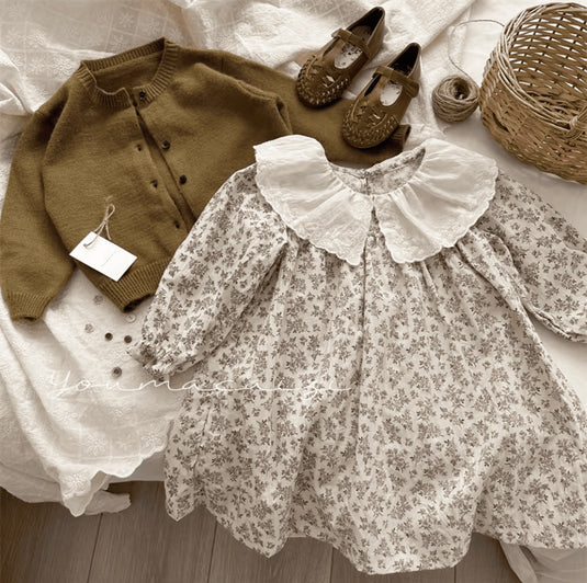 Robe bébé fille à fleurs beiges et bleues – Modèle Kali en coton doux
