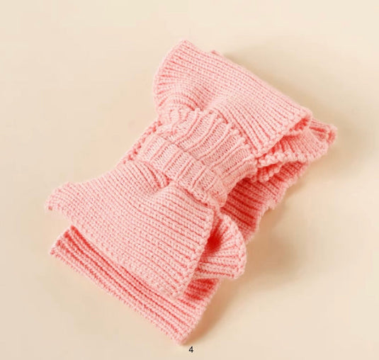 Soft knitted baby gift set – Kali