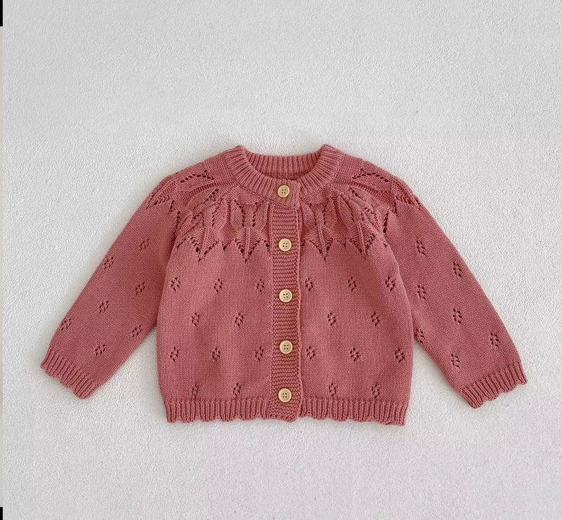 Chargez l'image dans la visionneuse de la galerie, Cardigan bébé fille en tricot doux été et respirant ivoire – Kali
