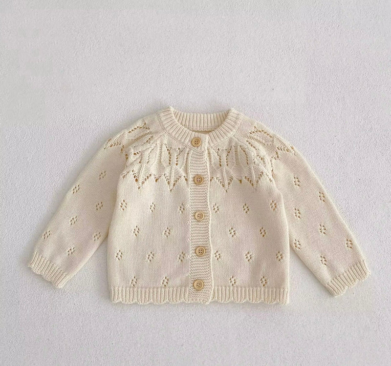 Chargez l'image dans la visionneuse de la galerie, Cardigan bébé fille en tricot doux été et respirant ivoire – Kali
