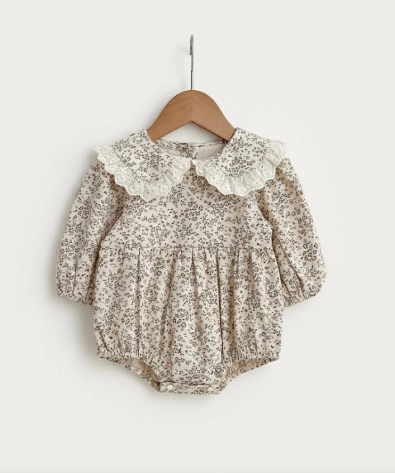 Load image into Gallery viewer, Baby girl romper with brown floral print in soft cotton – Kali
