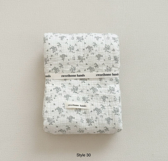 Mousseline bébé florale vintage 100% coton – Kaki Lilas