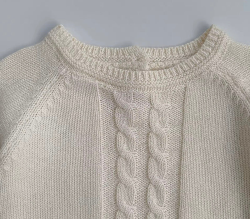 Chargez l'image dans la visionneuse de la galerie, Chandail fille en tricot ivoire avec torsades – Automne-Hiver
