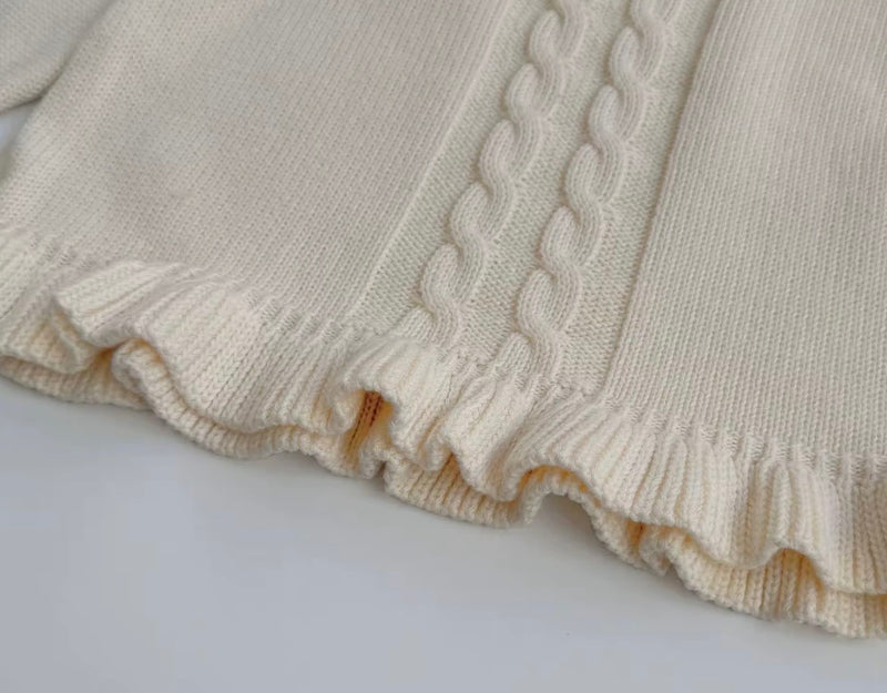 Chargez l'image dans la visionneuse de la galerie, Chandail fille en tricot ivoire avec torsades – Automne-Hiver
