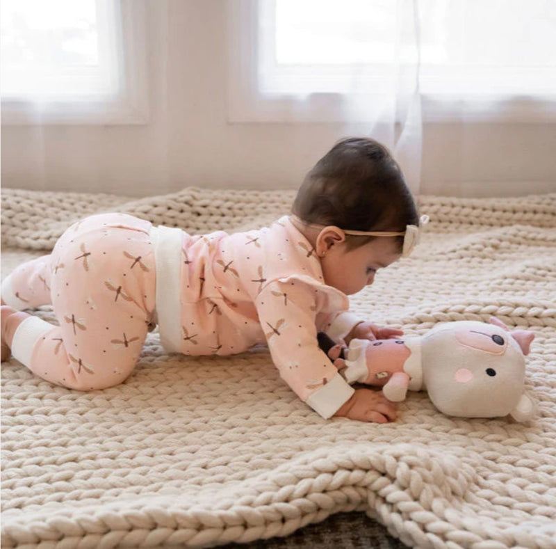 Chargez l'image dans la visionneuse de la galerie, Peluche faite mains en coton bio Frankie bear et l’infirmière ours
