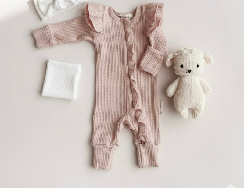 Chargez l'image dans la visionneuse de la galerie, Barboteuse bébé fille style boho avec bandeau assorti
