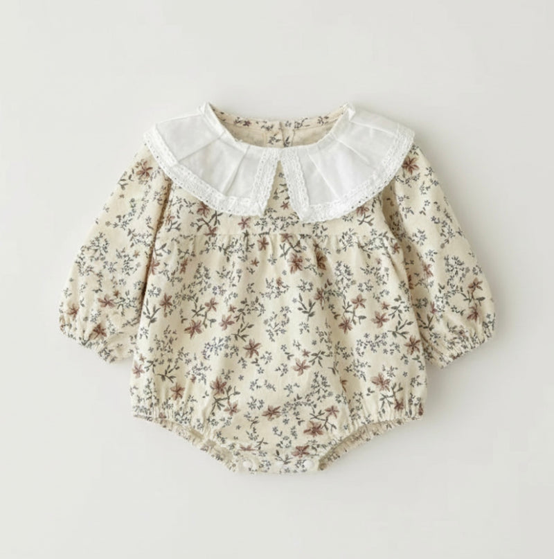 Chargez l'image dans la visionneuse de la galerie, Combinaison bébé fille fleurie rose en coton doux – Kali
