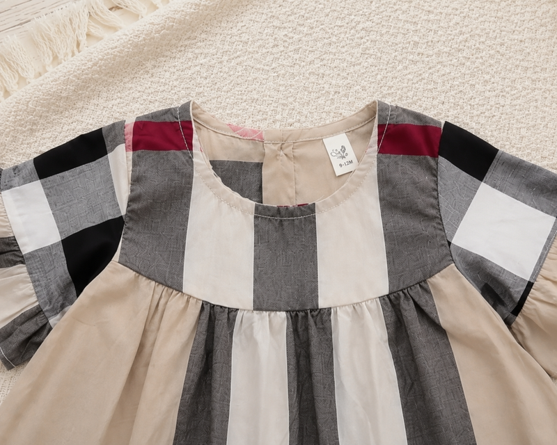 Chargez l'image dans la visionneuse de la galerie, Robe bébé fille style britannique à carreaux – Automne-Hiver
