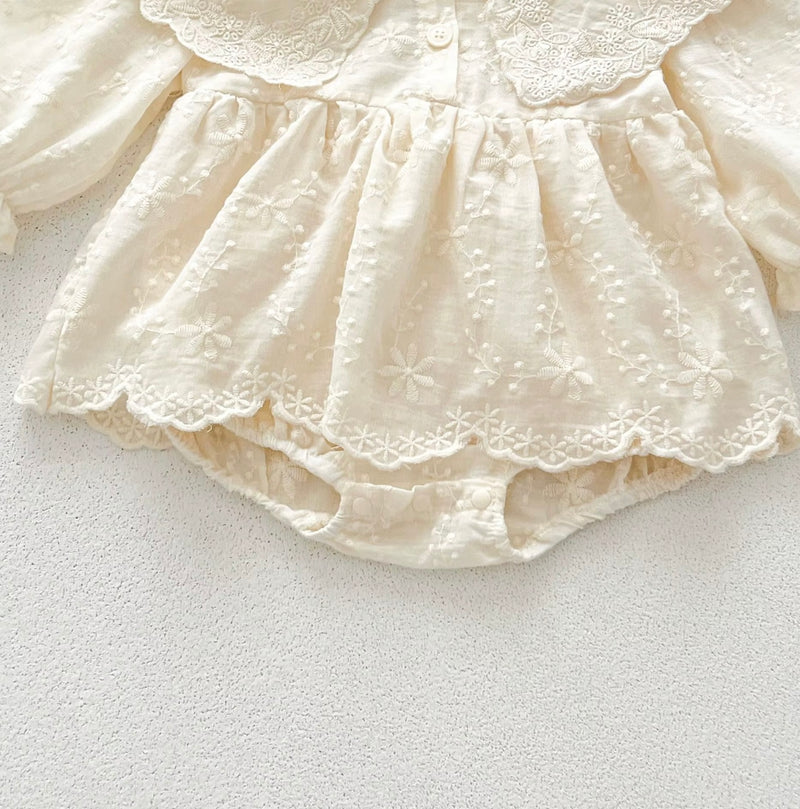 Load image into Gallery viewer, Baby girl cotton romper with embroidered lace collar – last one
