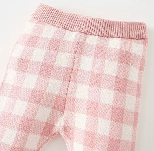Ensemble deux pièces pour fille en tricot à carreaux roses et ivoire 🌸 - Pré-commande